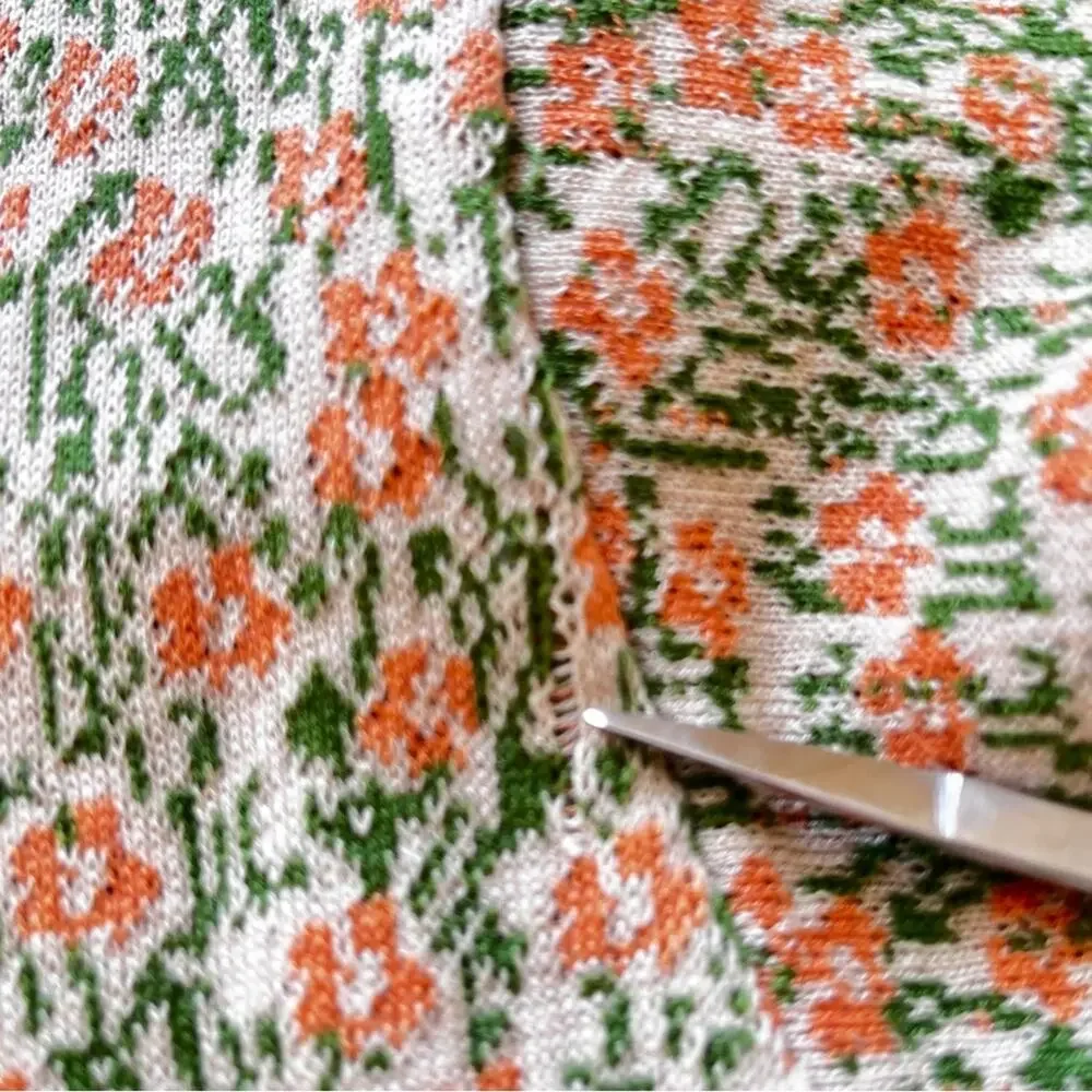Blush knit green pink floral pattern short sleeve sweater size M